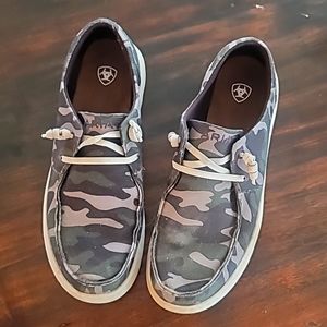 Ariat 9B Camo Shoe